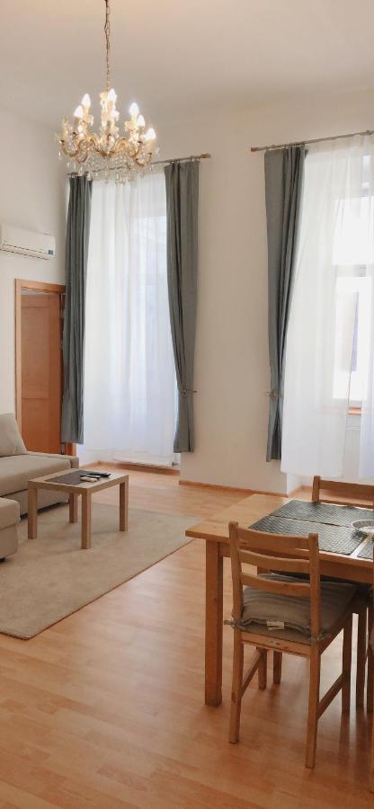 W&B Elegant Apartment Near The Zsinagogak Budapest Exterior photo